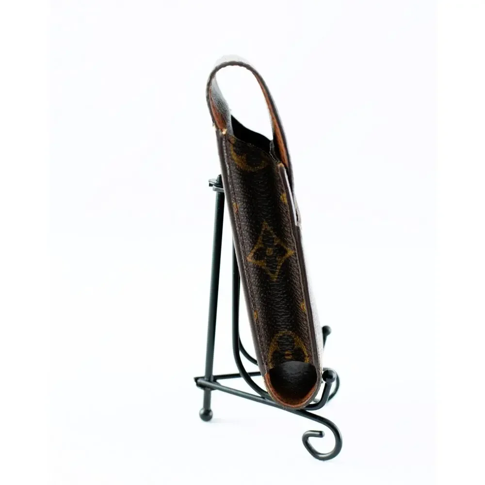 LOUIS VUITTON Monogram Etui Lipstick Case w/dustbag - date code# CT0070